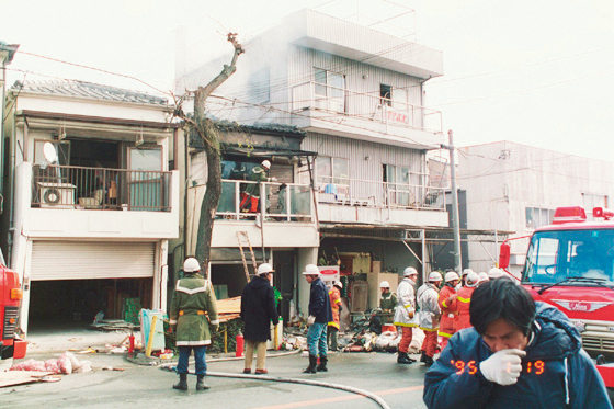 発災から3日目、1月19日も救助活動が続く。 （写真提供／神戸市）