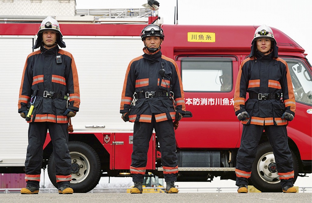 糸魚川市消防署のポンプ隊。
