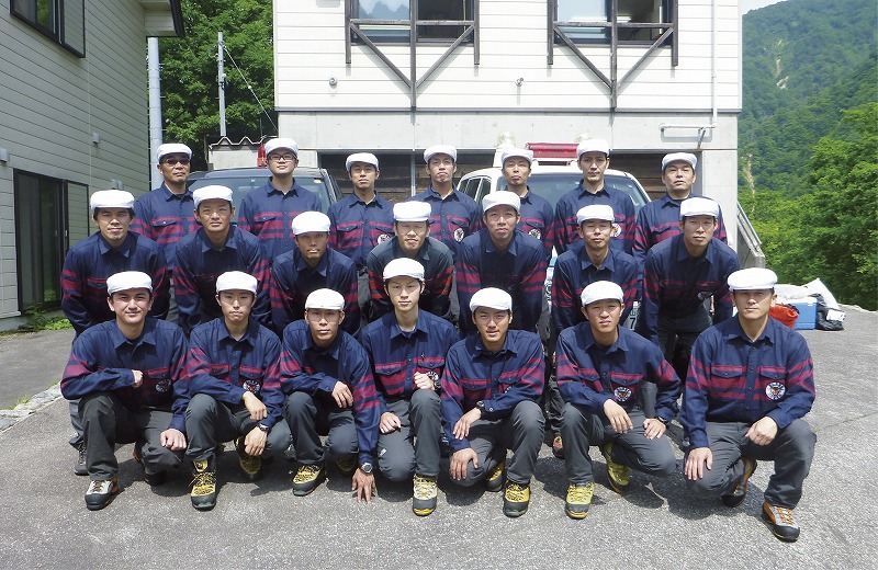 富山県警察本部の山岳警備隊