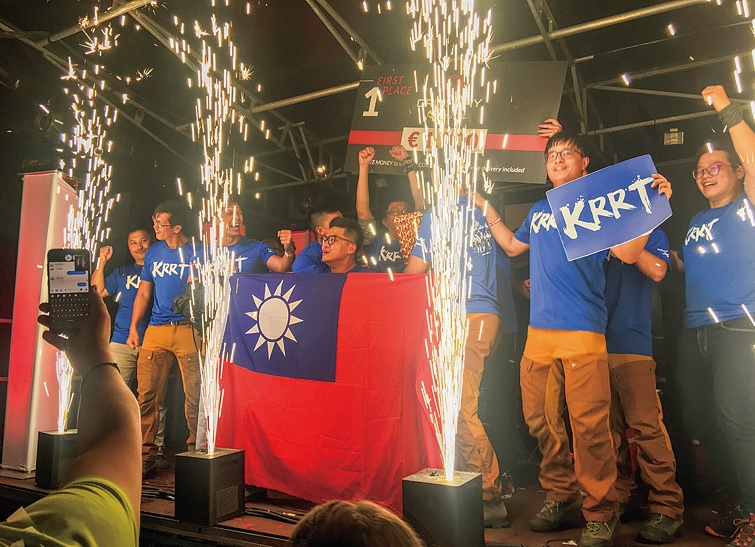 台湾の消防チームがロープレスキュー大会GRIMPDAY2019で優勝した様子