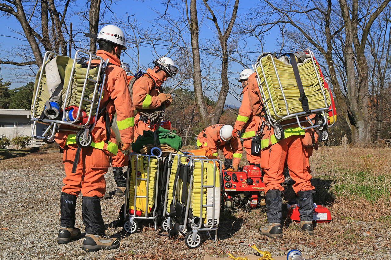 東京消防庁9HR 林野火災対応