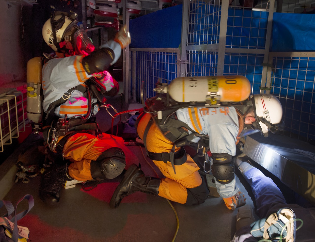 一酸化炭素充満、作業員2名が脱出不能！<br>東京消防庁「特別救助隊」効果確認