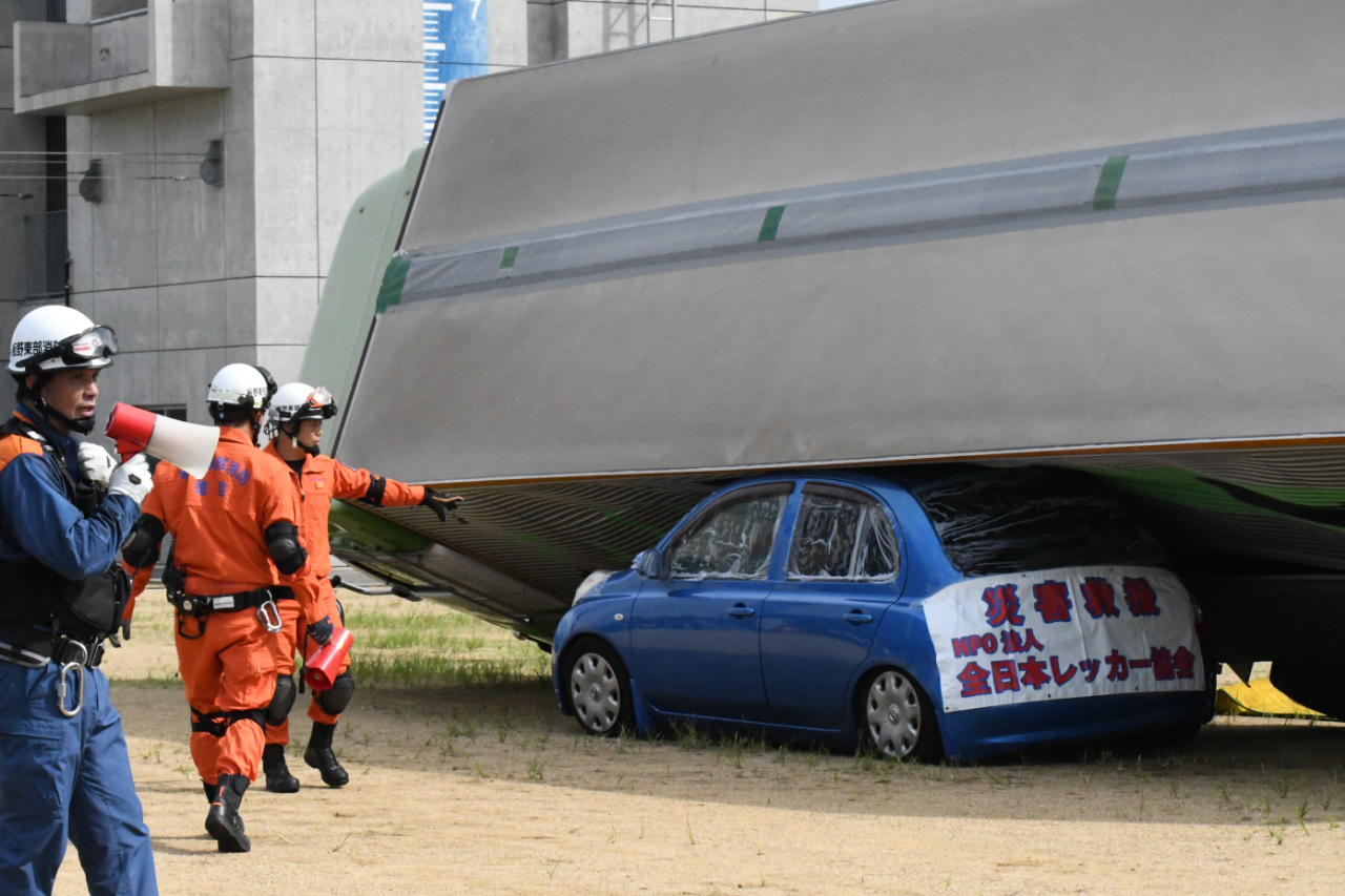 全日本レッカー協会・板野東部消防組合 大型トラックレスキュー大規模訓練