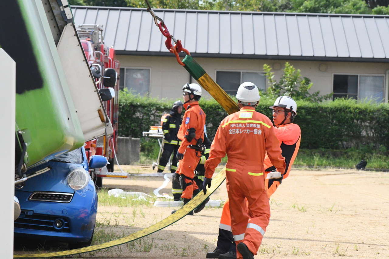 全日本レッカー協会・板野東部消防組合 大型トラックレスキュー大規模訓練