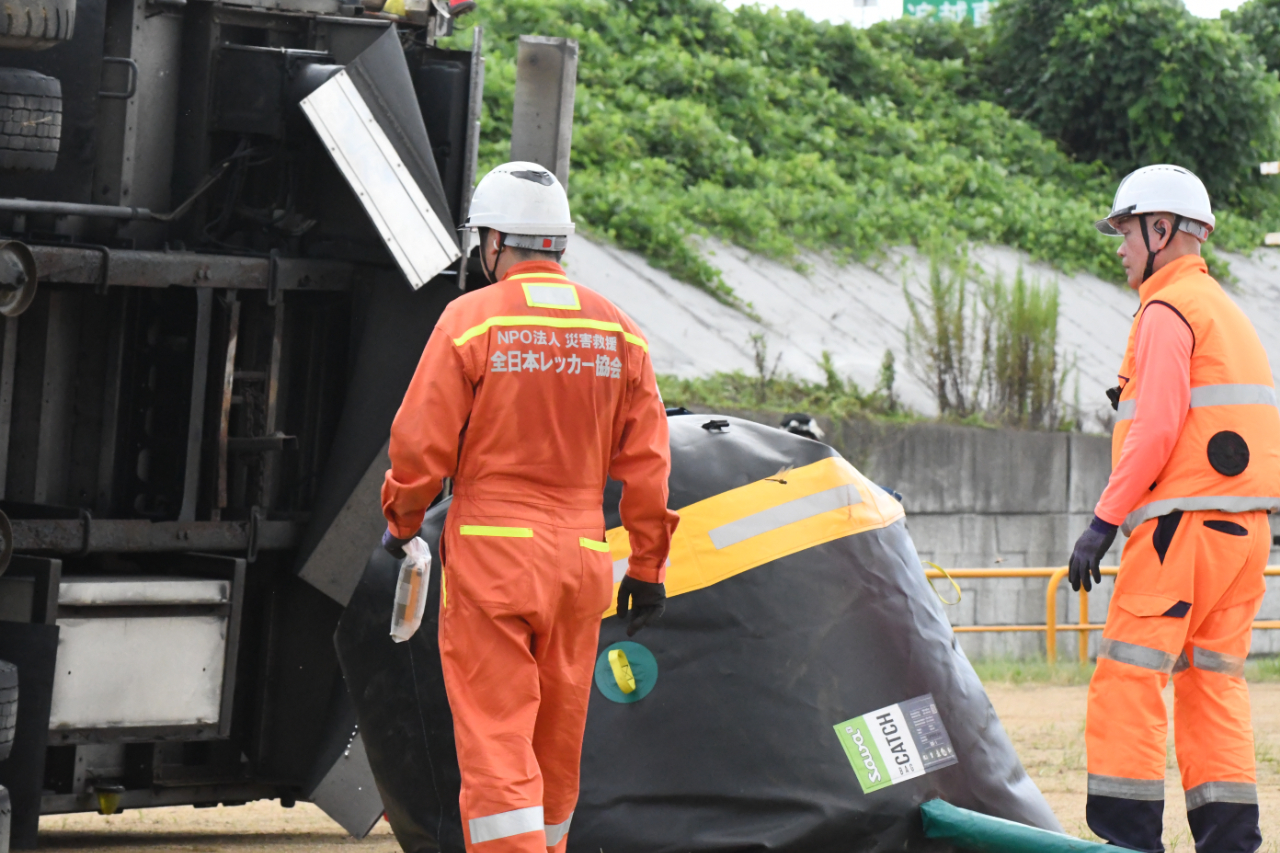 全日本レッカー協会・板野東部消防組合 大型トラックレスキュー大規模訓練