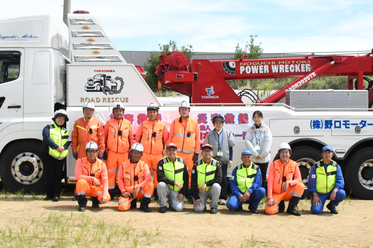 全日本レッカー協会・板野東部消防組合 大型トラックレスキュー大規模訓練
